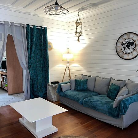 Le Calbanon Cilaos Guest House Exterior photo